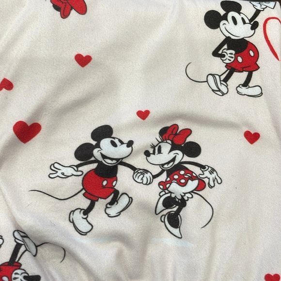 Disney Minnie Mouse Kids Pajamas with Mickey and Minnie Mouse Print - Picture 12 of 13